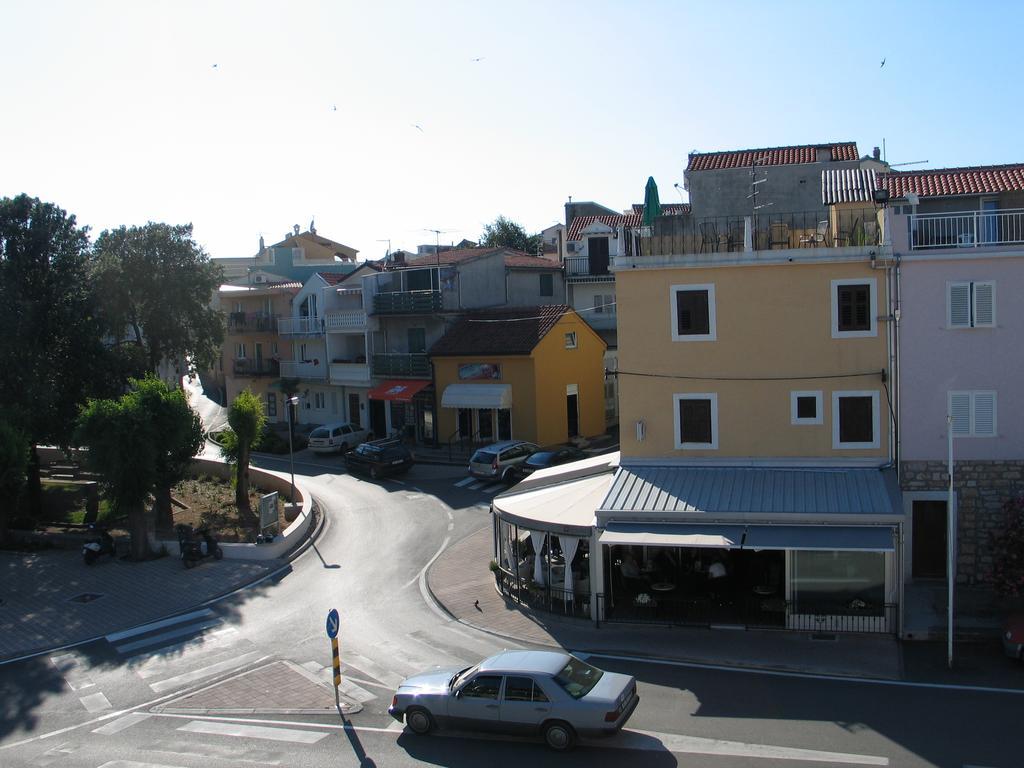 Apartments Mime - Small House Vodice Buitenkant foto